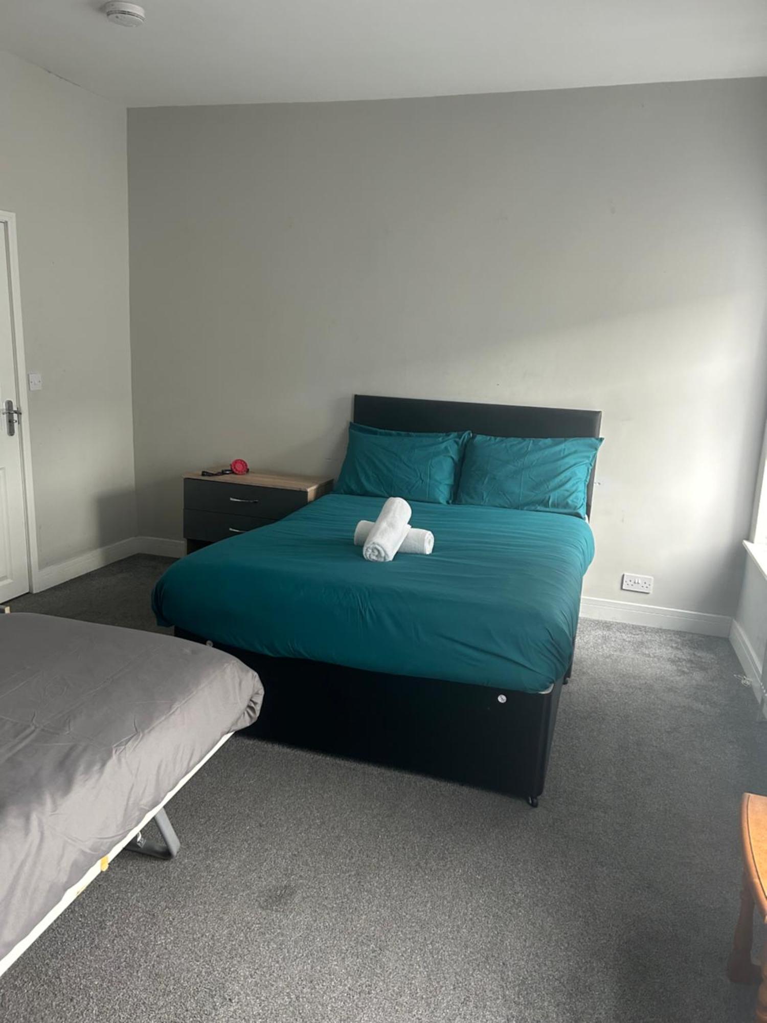 Stoke-on-Trent Brunswick Place 1 Bed & Breakfast エクステリア 写真